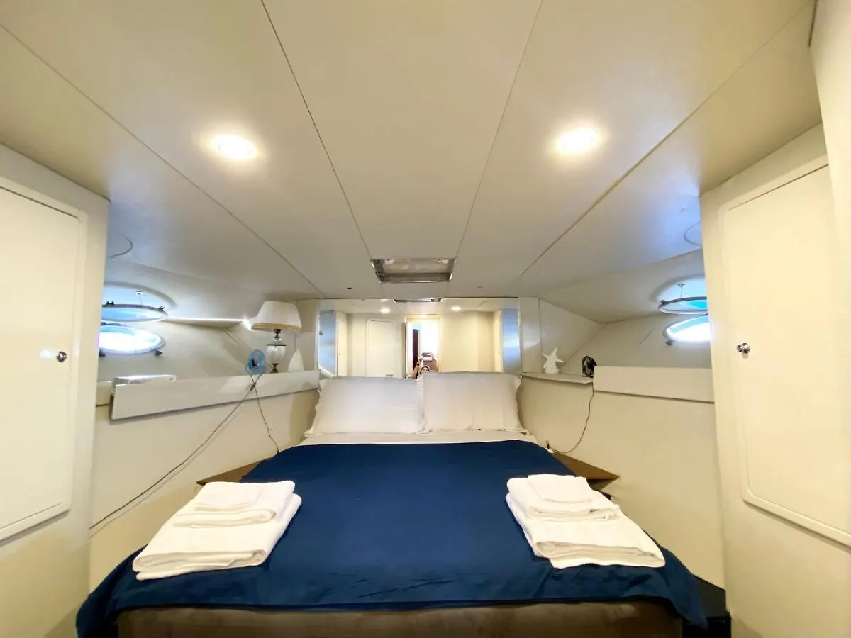 Ботель Отель Panaby Houseboat Палермо Италия